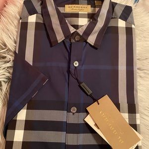Burberry Mens Short Sleeve dressy shirt